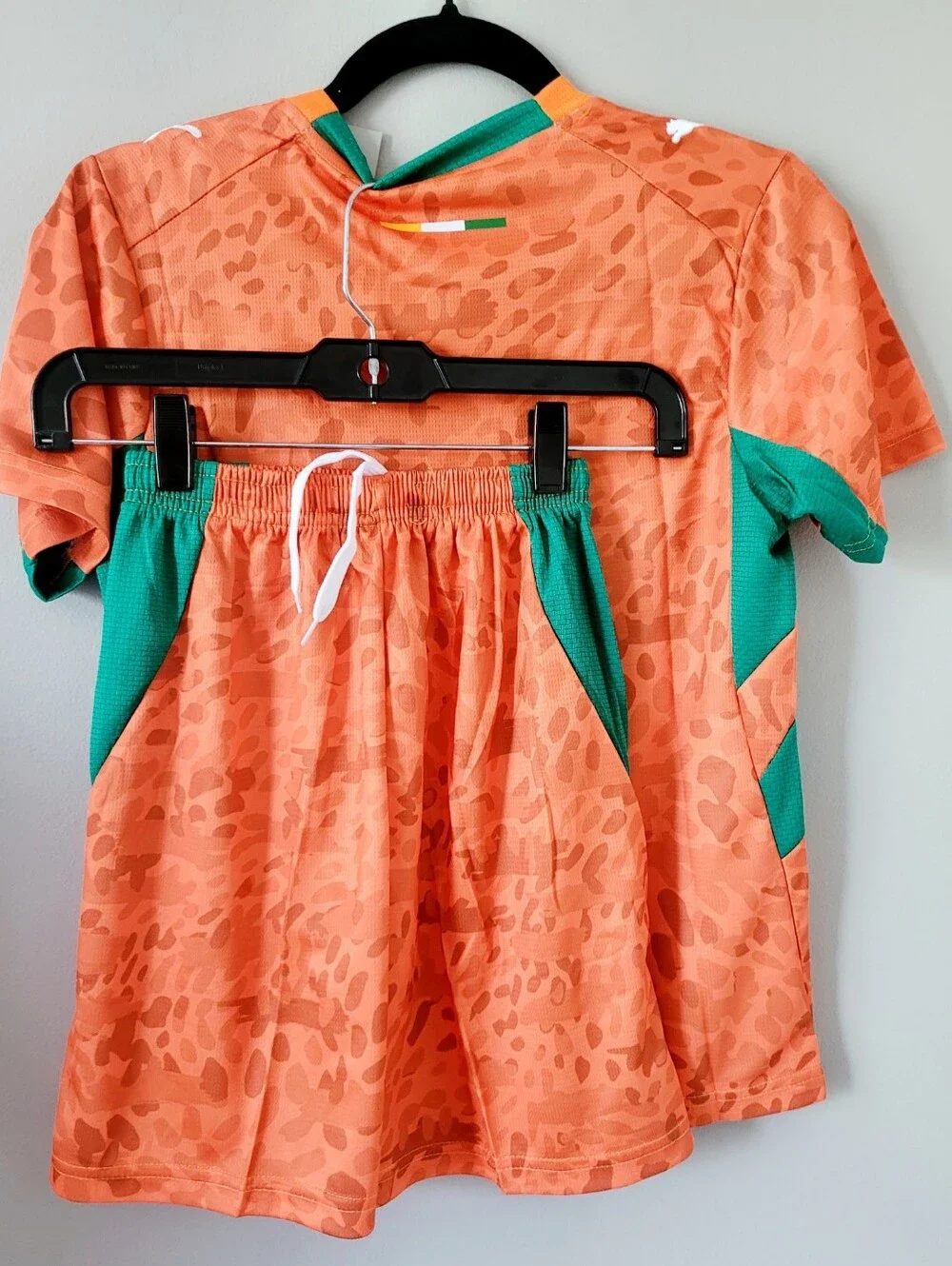 Puma Ivory Coast 2026 World Cup Orange/Green Soccer Kit Top&Shorts Kid's Small - Picture 4 of 16